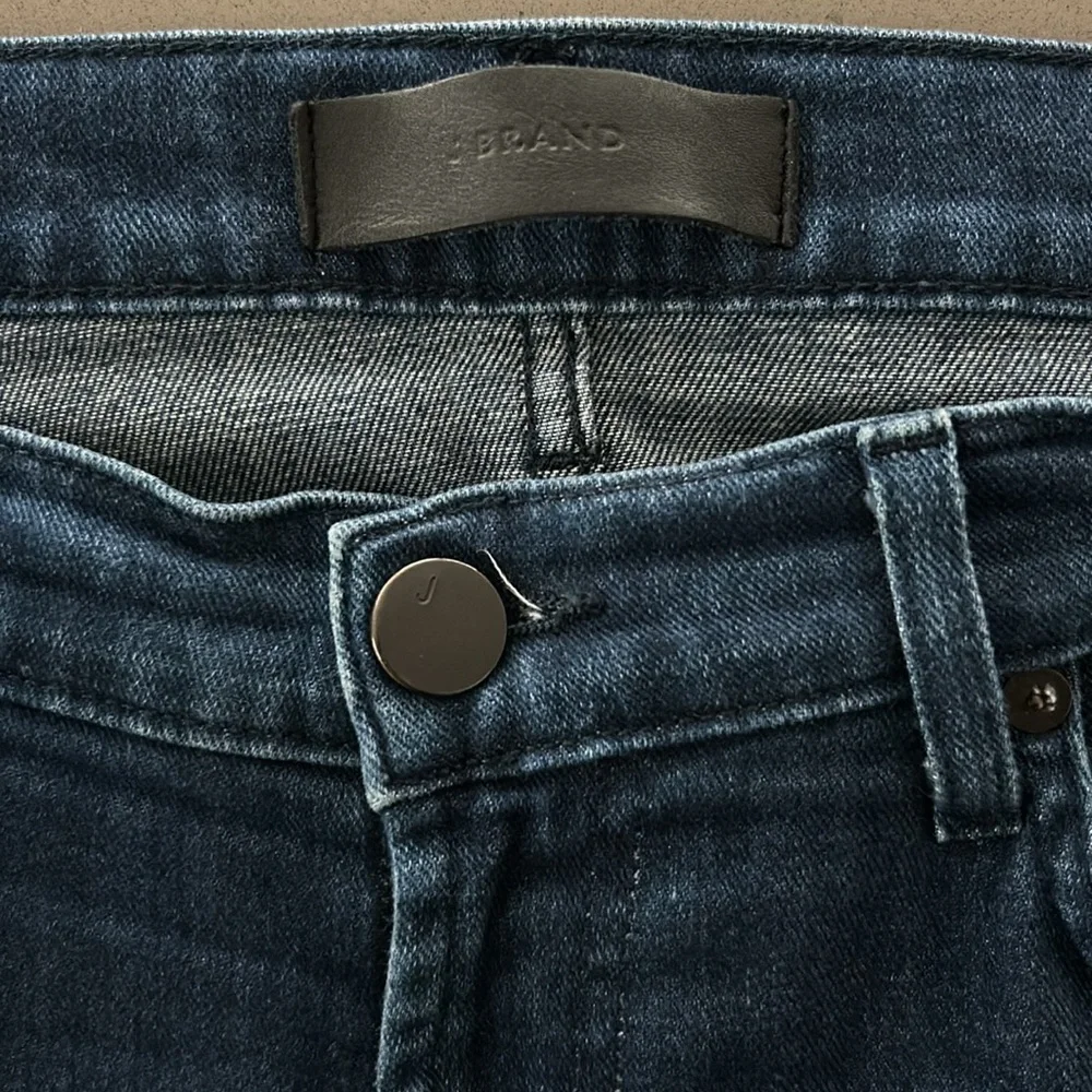 J Brand Tyler Slim Fit Jeans in Andro | Size 34 - Picture 4 of 9
